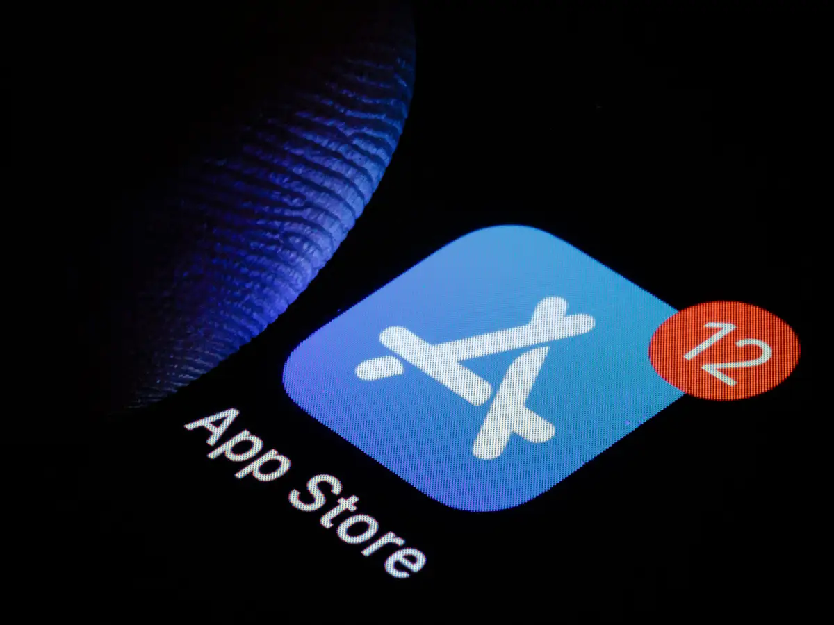 Созданные с помощью вайбкодинга приложения заполонили App Store, но пользователи этому не рады - 1